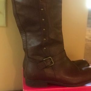 Dark Burgundy Boots!!